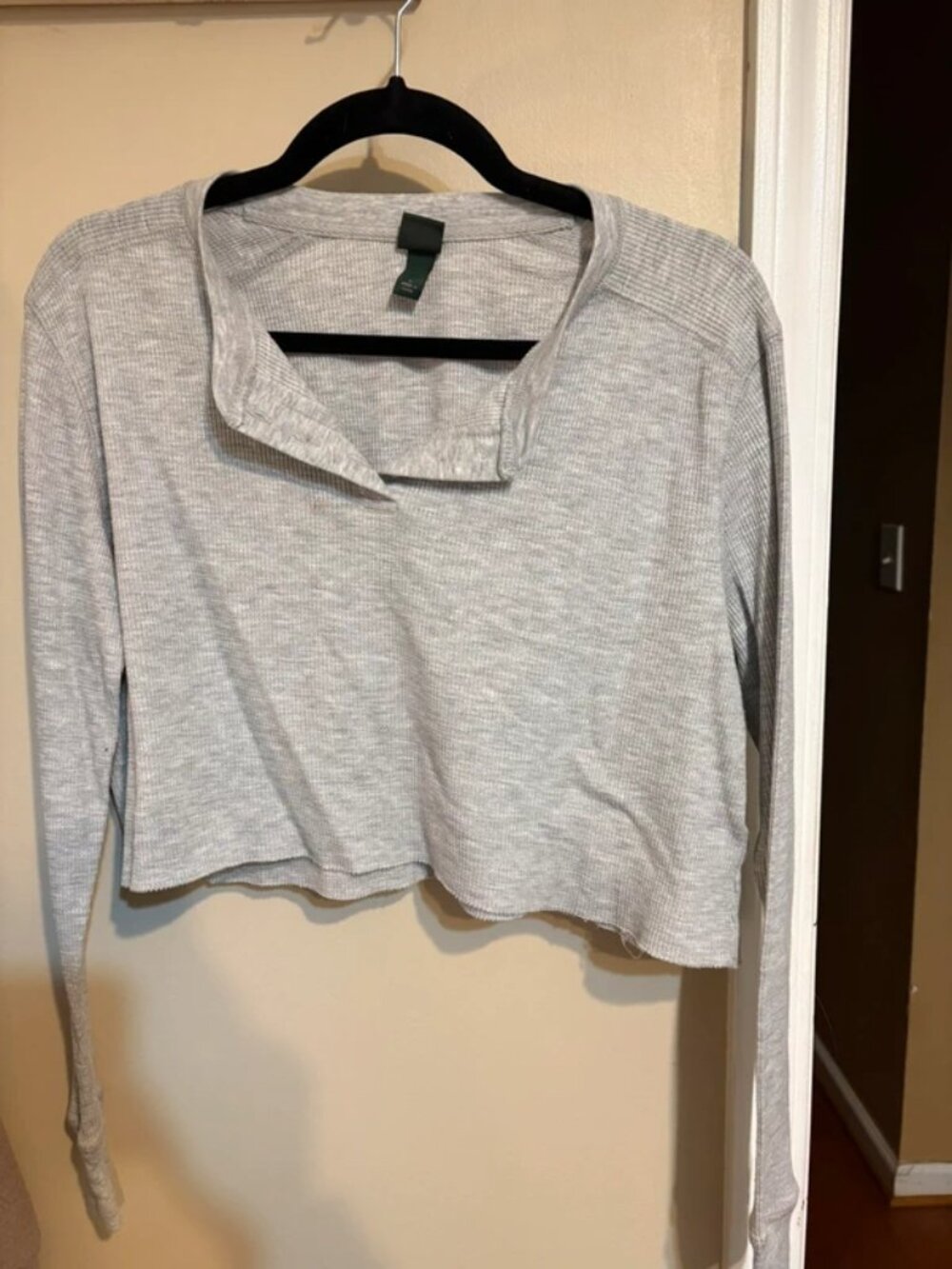 Wild Fable grey cropped top